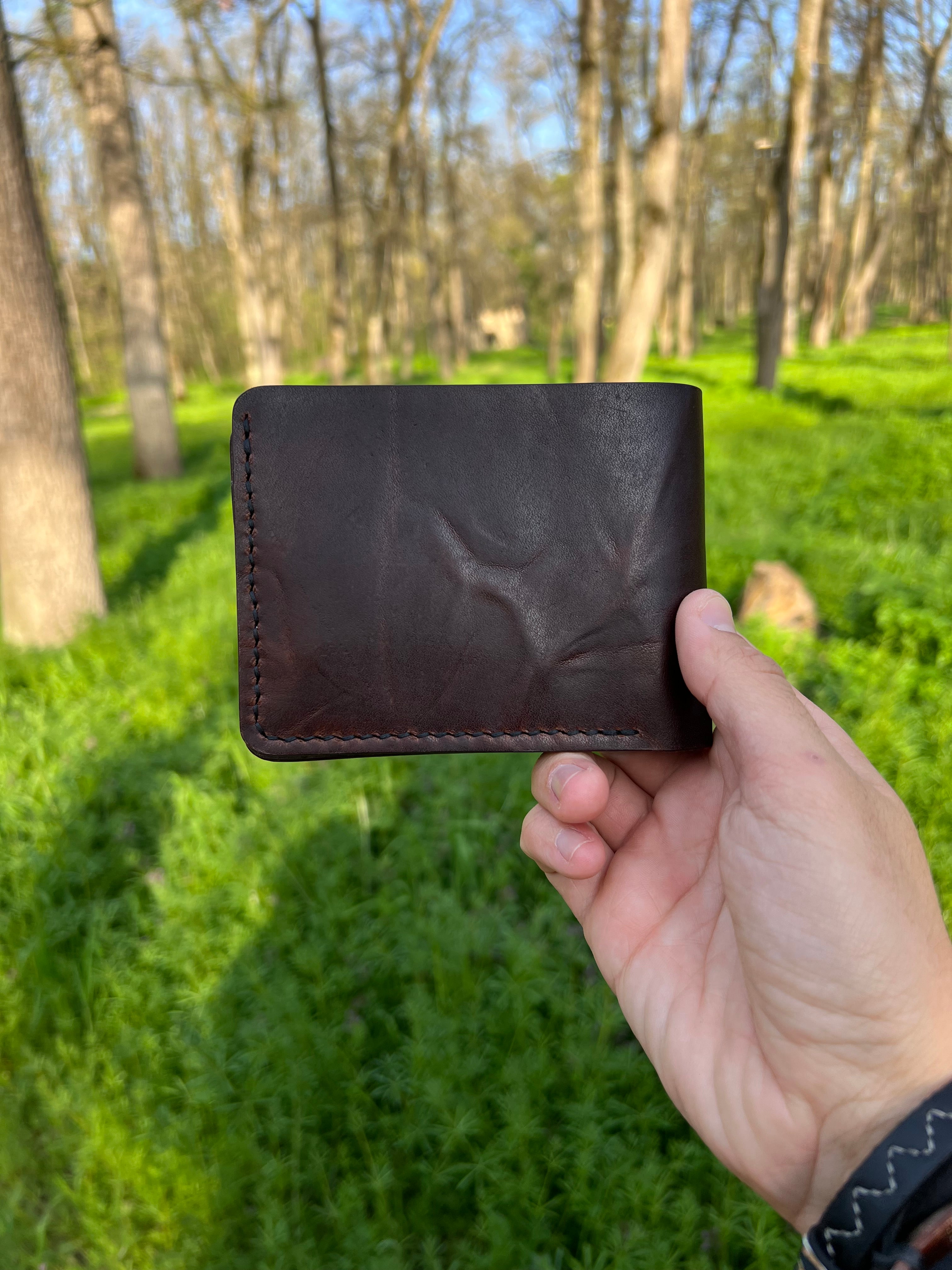 Valahia Wallet -High-Quality Leather Bifold