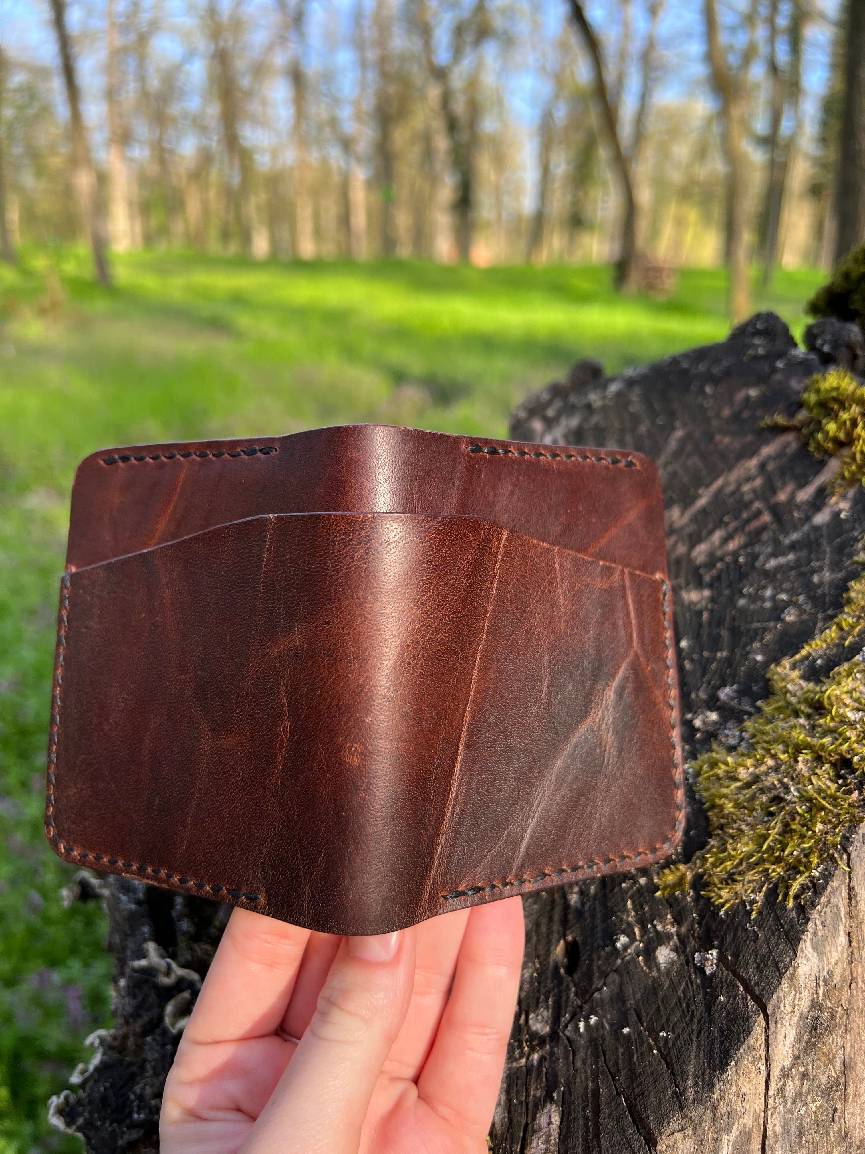 Handmade Leather Wallet , Minimalist Wallet Crafted with Care
